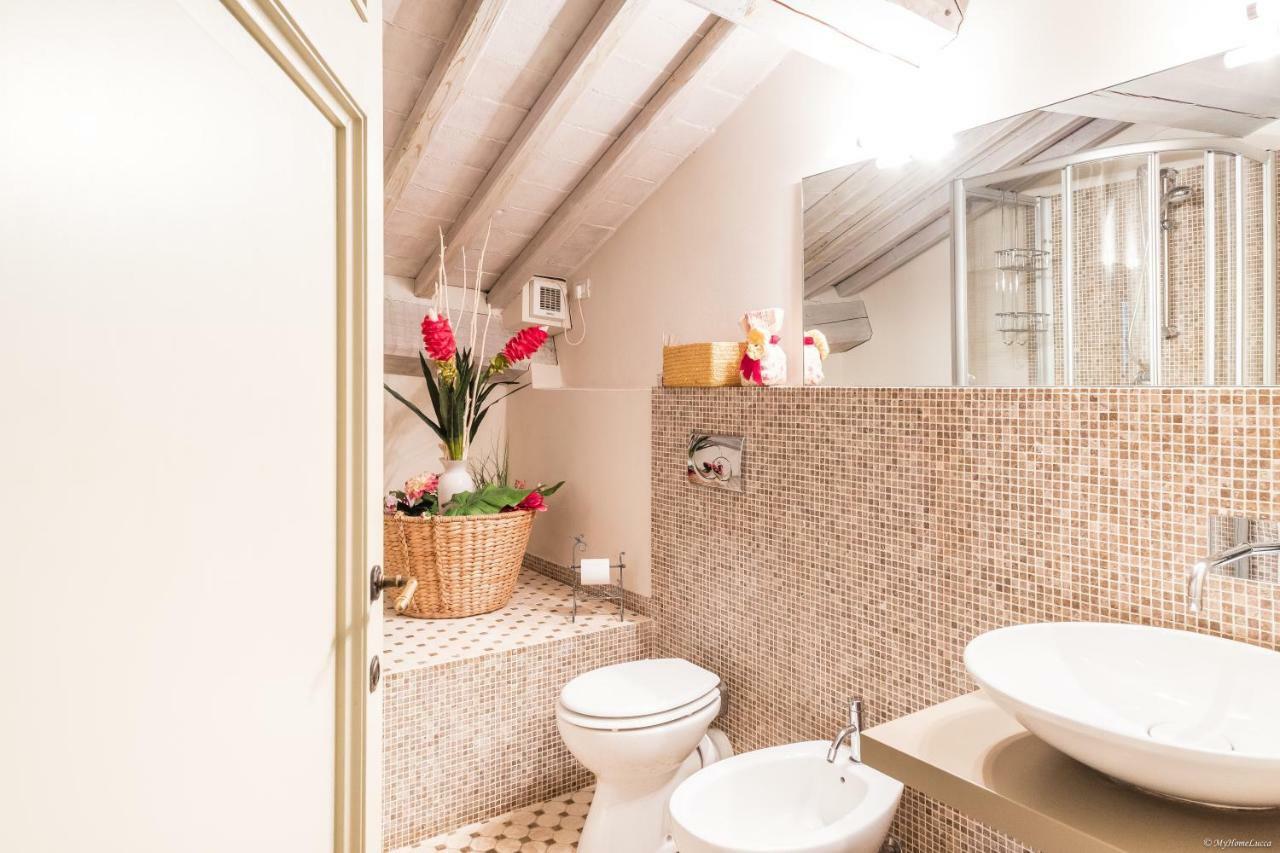 루카 Tornese With Private Parking And Terrace 아파트 외부 사진